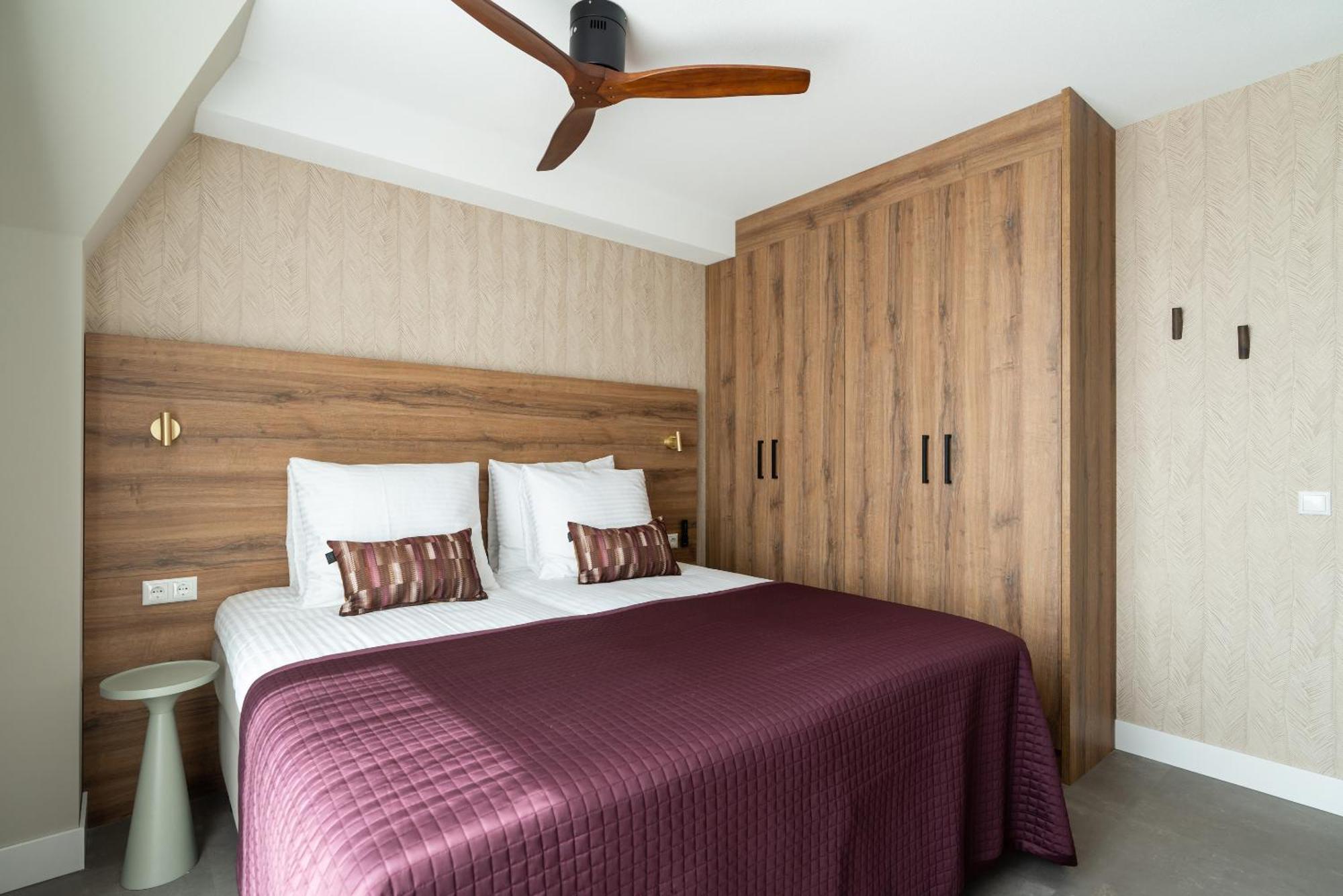 Bizstay Walden Den Haag Phòng bức ảnh